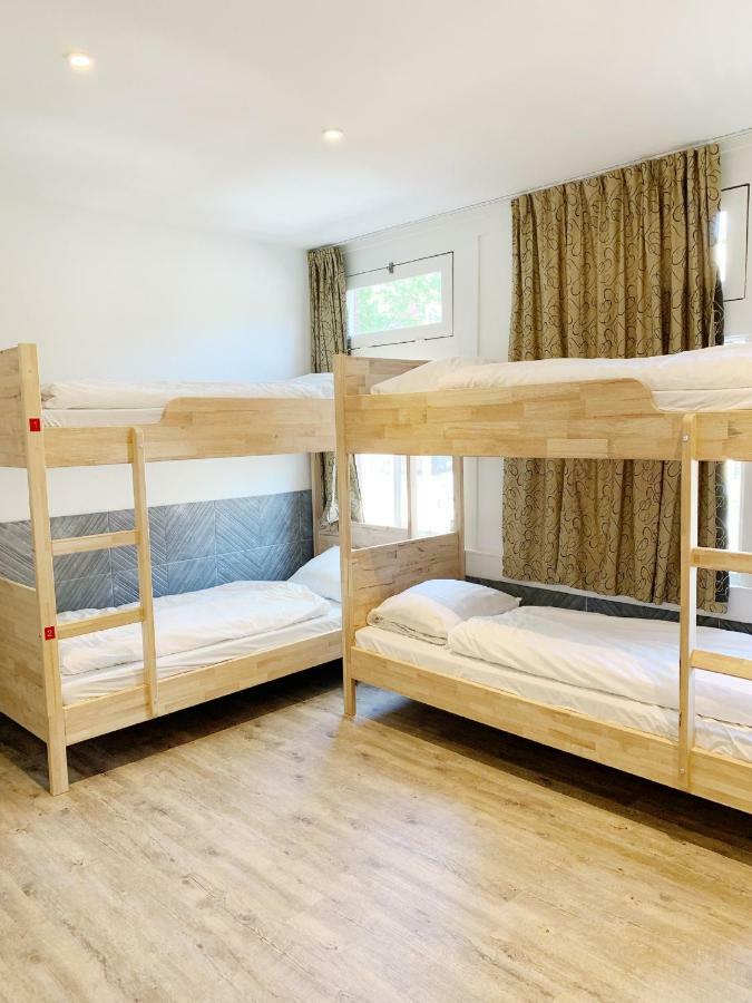 Hostel The Globe Амстердам Экстерьер фото